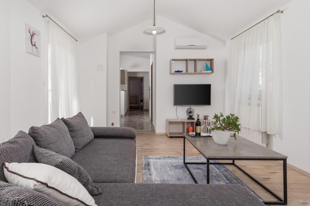 Apartment Dani-E.L. كاستاف المظهر الخارجي الصورة