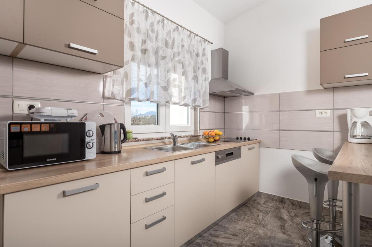 Apartment Dani-E.L. كاستاف المظهر الخارجي الصورة