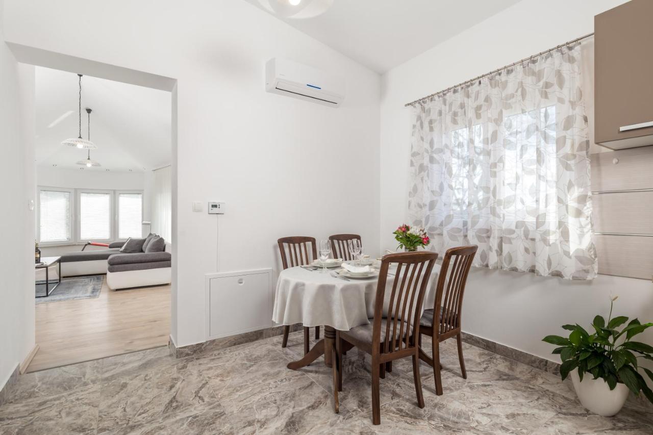 Apartment Dani-E.L. كاستاف المظهر الخارجي الصورة