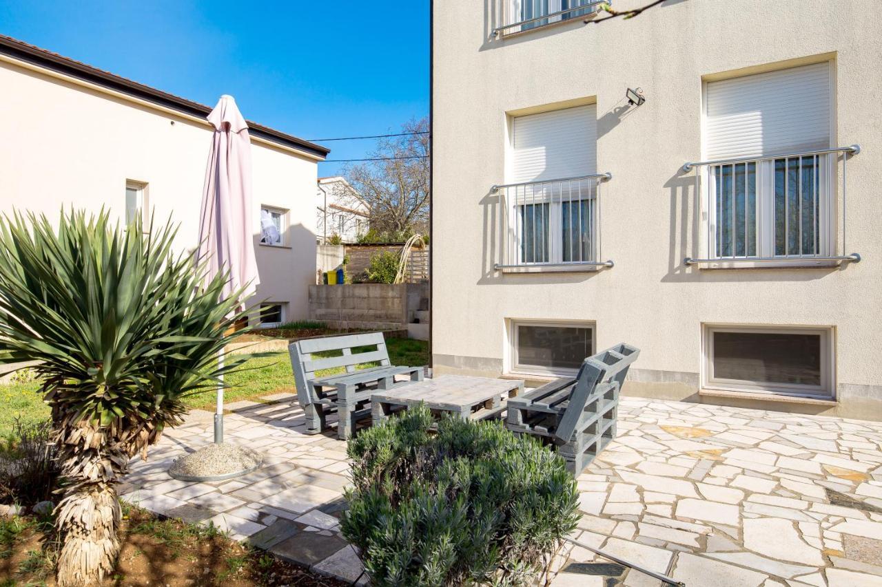 Apartment Dani-E.L. كاستاف المظهر الخارجي الصورة